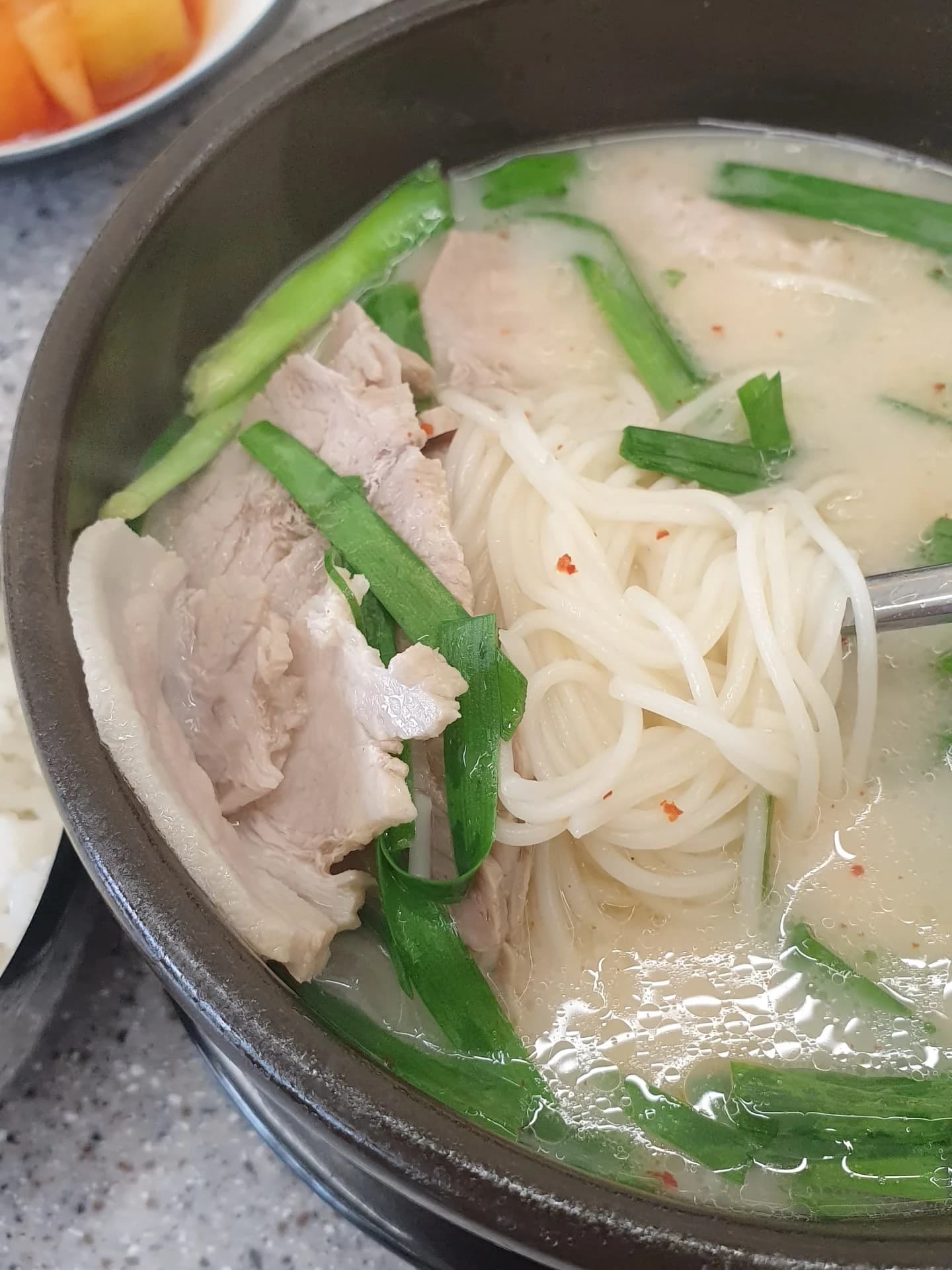 명지직영점 내부